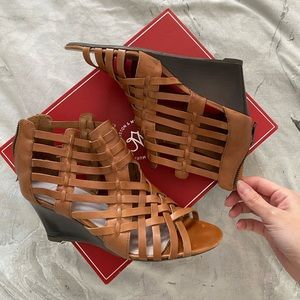 Johnston & Murphy Huarache Cognac Wedges